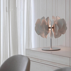 Lámpara de mesa moderna con forma de pétalo, fuente de luz LED E27 para sala de estar, dormitorio, estudio, diseño sencillo, iluminación ambiental - Product Image 3