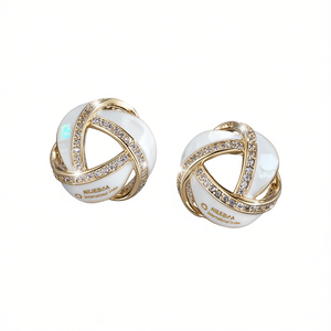 Orecchini a Perno Geometrici Nileboa Placcati in Oro 18K con Cristalli e Strass, Gioielli alla Moda per Donna, Regalo di Design Trendy - Product Image 1