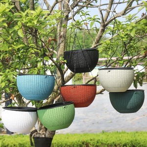 Pot de fleurs suspendu en résine, auto-arrosant, rond, bleu, beige, rouge, blanc, vert, noir, vert foncé, panier pour plantes d'intérieur et d'extérieur - Product Image 3