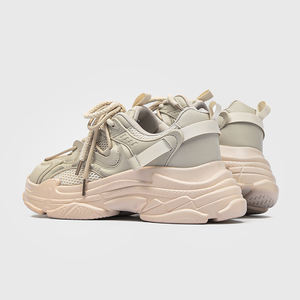 Zapatillas deportivas de moda para mujer personalizadas, zapatillas de correr informales gruesas con aumento de altura de cuero en blanco para hombre - Product Image 3