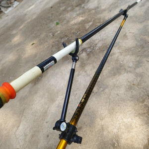 ที่วางคันเบ็ดตกปลา ท่อสแตนเลส แบบแขวนด้านหลัง ปลดเร็ว กันลื่น ทนทาน สำหรับการตกปลา - Product Image 4