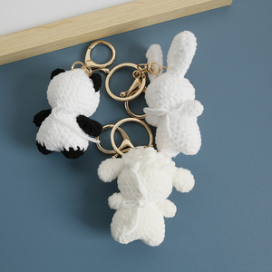 Llavero de animales amigurumi hechos a mano al por mayor, conejo, panda, oveja, de lana suave, tejido, portátil, de dibujos animados, con forma de corazón - Product Image 3