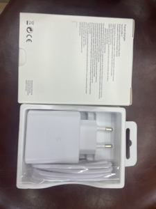 Adaptador de Carga Súper Rápida de 45W, Ligero - Product Image 2