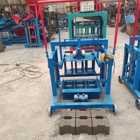 Machine mobile économique à 3 trous pour la fabrication de blocs de béton, de pavés creux en ciment et de briques autobloquantes