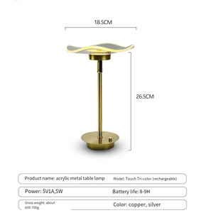 Lampe <span class=keywords><strong>de</strong></span> bureau moderne à chargement USB Abat-jour en métal mignon <span class=keywords><strong>Fleur</strong></span> transparente Conception tournante <span class=keywords><strong>Simple</strong></span> Table <span class=keywords><strong>de</strong></span> chevet alimentée par batterie Étude - Product Image 2