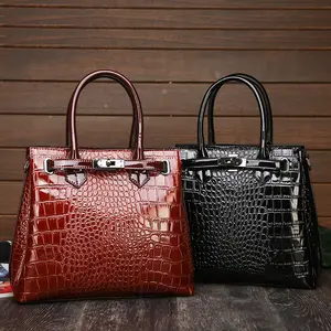 최고 품질 세련된 로고 조절 스트랩 Crossbody 럭셔리 최신 디자인 숙녀 파리 브랜드 숄더 브라운 핸드백