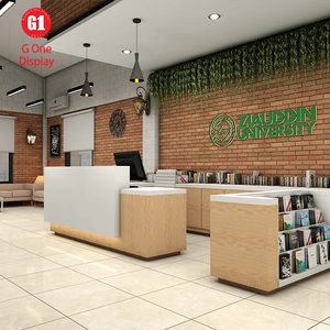 Bibliothèque sur mesure au design moderne avec éclairage LED, étagère d'exposition intérieure pour librairie ou bibliothèque - Product Image 4