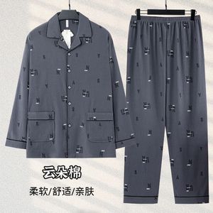 <span class=keywords><strong>Pigiama</strong></span> <span class=keywords><strong>da</strong></span> <span class=keywords><strong>uomo</strong></span> di lusso <span class=keywords><strong>in</strong></span> <span class=keywords><strong>cotone</strong></span> alla moda con risvolto stampato completo <span class=keywords><strong>da</strong></span> notte a maniche lunghe abbigliamento <span class=keywords><strong>da</strong></span> notte Casual <span class=keywords><strong>in</strong></span> <span class=keywords><strong>cotone</strong></span> per la casa - Product Image 3