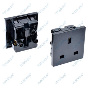 Snap in Embedded British Type-<span class=keywords><strong>G</strong></span> <span class=keywords><strong>BS</strong></span> <span class=keywords><strong>1363</strong></span> 13A Toma de corriente para gabinete 50x50mm - Product Image 4