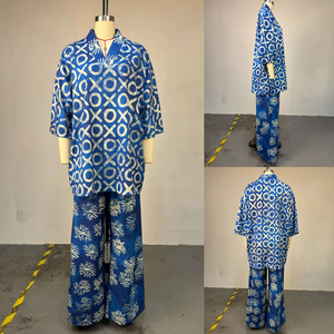 Tenues de mode pour femmes : <span class=keywords><strong>Ensemble</strong></span> deux pièces avec chemisier à manches chauve-souris et col en V imprimé et <span class=keywords><strong>pantalon</strong></span> droit – Vêtements africains - Product Image 6