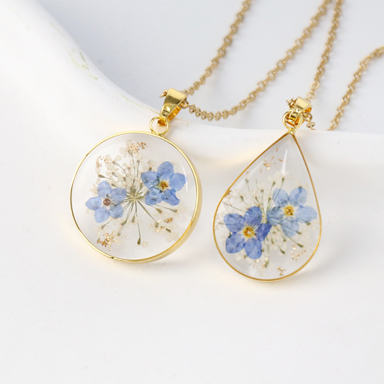 Resin Real Flower Pendants Elegant Jewelry for Women
