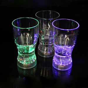 Vaso Luminoso LED Activado por Líquido con Pilas y Luces Intermitentes para el Día de San Valentín, Halloween, Acción de Gracias y Pascua - Product Image 2
