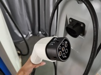 Chargeur de véhicule électrique Bluesky 43 kW-100 kW à montage au sol avec triple norme Type 1, Type 2, GBT pour parkings commerciaux