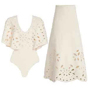 Ensemble de maillots de bain 2 pièces pour femmes, col en V profond, motif floral ajouré, jupe de bain, style une pièce, extensible en Spandex et Nylon - Product Image 1