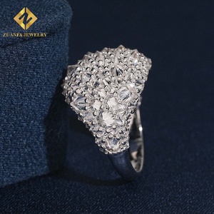 Bague ZUANFA JEWELRY ovale entièrement pavée de diamants de laboratoire, style hip-hop, pour homme - Product Image 4