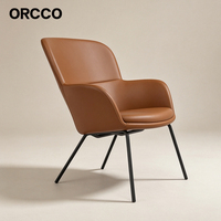 Chaise de réception rembourrée en tissu cuir PU avec coque en plastique PP nordique et base en acier, idéale pour bibliothèque et salon.