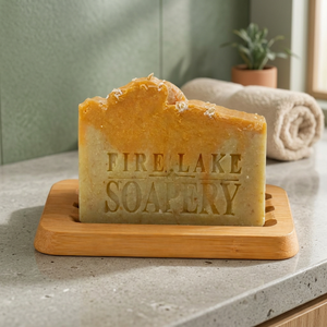Savon Solide Artisanal à l'Avoine et aux Agrumes Procédé à Froid - Savon Entièrement Naturel Fait Main pour Soins de la Peau de la Savonnerie Fire Lake - Product Image 3