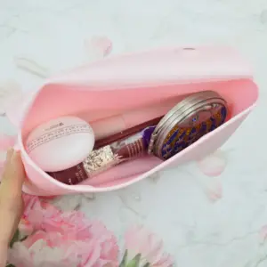 Bolsa de maquillaje de silicona Bolsa de cosméticos de moda Bolsa de viaje para maquillaje, herramientas de belleza y cepillos