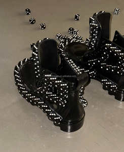 Scarpe REMAKE UPCYCLE Fatte a Mano con Rivetti in Ottone, Stile Patchwork, Unisex, di Lusso Vintage per Uomo e Donna - Product Image 2