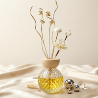 Flacon diffuseur vide en verre taillé de luxe 100 ml 200 ml avec bouchon à vis en bois pour emballage de parfum d'intérieur (Vente en gros)