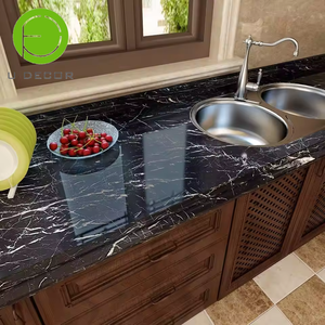 Rouleau d'autocollants en marbre pour crédence de cuisine UDK, 60 cm x 5 m, anti-graisse, facile à nettoyer, adhésif amovible, protection murale - Product Image 1