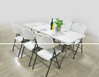 Table pliante rectangulaire portable en plastique avec cadre en métal 240x75x74 cm pour les événements intérieurs et extérieurs, les banquets et les fêtes