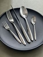 Ensemble de couverts de table de mariage de luxe en argent, design élégant et unique, écologique, durable, finition miroir, de marque