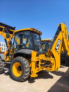 Chargeuse-pelleteuse JCB 4CX d'occasion, 4x4, machine de construction robuste avec godet de 2 m, moteur JCB 109 CV, 8800 kg, origine Royaume-Uni - Product Image 4