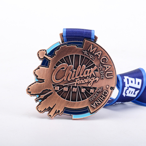 Médaille d'escrime en alliage de zinc 3D avec ruban Fabricant de médailles de trophée de sport en métal personnalisé - Product Image 5