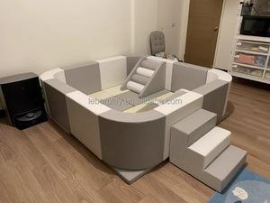 Équipement de jeu intérieur écologique en bois et plastique pour tout-petits, avec piscine à balles et balles confortables - Product Image 6