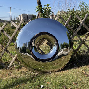 Escultura Moderna para Colgar en la Pared, Espejo Grande Pulido con Superficie Plateada, Escultura Circular de Acero Inoxidable en Forma de Donut - Product Image 5