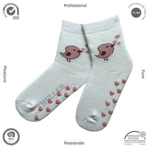 Calcetines antideslizantes de zona de Juego con mango de silicona y pájaros en las piernas - Product Image 1