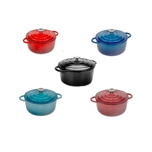 Casserole en fonte émaillée rouge de 20-22 cm <span class=keywords><strong>avec</strong></span> <span class=keywords><strong>couvercle</strong></span> pour la cuisine et la préparation de ragoûts - Product Image 4