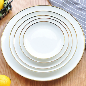 Platos Redondos de Porcelana Blanca y Dorada al por Mayor, Platos para Servir Buffet, Platos de Porcelana para Hoteles, Restaurantes y Uso Doméstico - Product Image 1