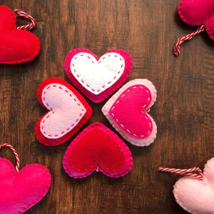 Hot Selling Valentine's Day <b>Festival</b> Eco-friendly Disposable Indoor Outdoor Pendant Decoration Felt Heart Ornaments Customized - Product Image 2