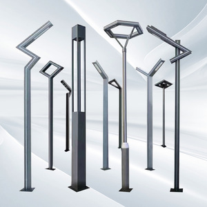 Lampadaire LED moderne en laiton 2700K Lumière du jour IP66 AC 220V Alimenté par énergie solaire avec détecteur de mouvement pour jardin, Garantie 10 ans - Product Image 3