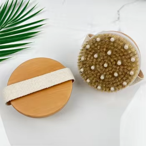 Venta al por mayor piel seca exfoliante corporal cepillo de baño de madera de bambú con cerdas de nailon Sisal para tratamiento de Spa y uso en el baño - Product Image 6