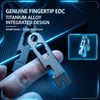 Outil multifonctionnel de poche en alliage de titane EDC : barre de levier, décapsuleur, clé hexagonale, mini-marteau portable pour l'extérieur