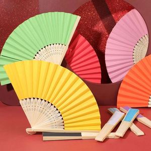 Abanicos de Bambú Marrón con Decoración Pintada y Tallada con Arte Folclórico, Elegantes para Deportes, Hogar, Fiestas, Negocios, Promociones y Regalos - Product Image 5