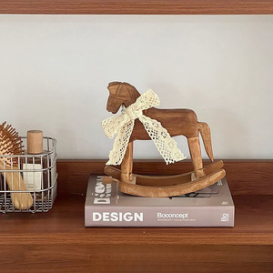 Ornement cheval à bascule rétro en bois avec ruban en dentelle, décoration de table compacte pour salon, chambre à coucher, entrée - Product Image 3