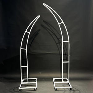 Arche en fer en forme de cœur et de lune avec roues pour décoration de mariage, arrangement de banquet d'<span class=keywords><strong>anniversaire</strong></span> en chambre privée d'hôtel - Product Image 2