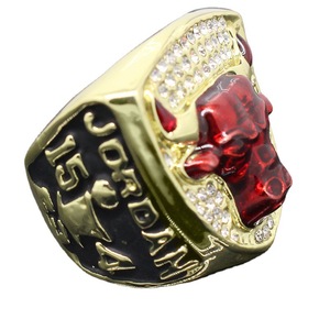 Anillo Conmemorativo del Campeonato de <span class=keywords><strong>Jordan</strong></span> de 1993 de <span class=keywords><strong>Chicago</strong></span>, Estilo Europeo y Americano, con Forma de Cabeza de Toro, de Aleación, Venta Directa de Fábrica - Product Image 4
