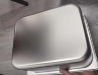 Großhandel Umweltfreundliche Edelstahl GN-Behälter mit Deckel, Warmhaltebehälter für Gewerbeküchen und Catering