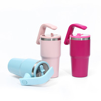 Gobelet isotherme rotatif de style américain 20 oz en acier inoxydable, portable pour voiture et bureau, avec paille, vente en gros OEM 6-12
