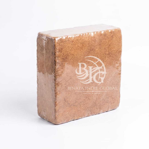 El bloque de fibra de coco High EC ofrece fibra de coco 100% orgánica y ecológica con excepcionales capacidades de retención de agua. - Product Image 1