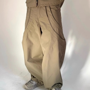 Pantalones holgados informales personalizados para correr, pantalones impermeables de secado rápido para hombre, pantalones deportivos de poliéster y nailon, pantalones de chándal en blanco para hombre - Product Image 2