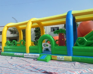 Parcours d'obstacles gonflable professionnel pour enfants avec toboggan et mur d'escalade - Product Image 1