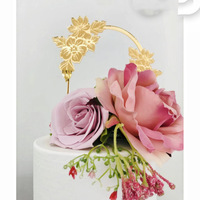 Décoration de gâteau en acrylique protégée par le droit d'auteur, motif floral en forme d'arche avec texte Joyeux Anniversaire pour les anniversaires