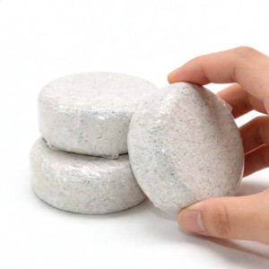 Removedor de callos de piedra pómez con logotipo personalizado, removedor de callosidades de suelo volcánico natural negro con herramienta de <span class=keywords><strong>pedicura</strong></span> para talones y palmas de madera para el hogar - Product Image 1