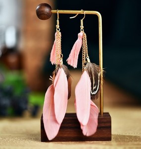 Personalizar venta al por mayor a granel Vintage hecho a mano bohemio largo borla pluma Real gota colgante <span class=keywords><strong>aro</strong></span> fino pendiente de moda para mujer - Product Image 5